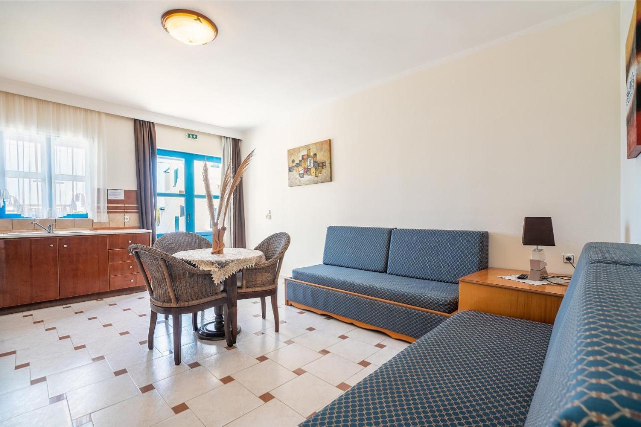Livadia Beach Suite Ngoại thất bức ảnh